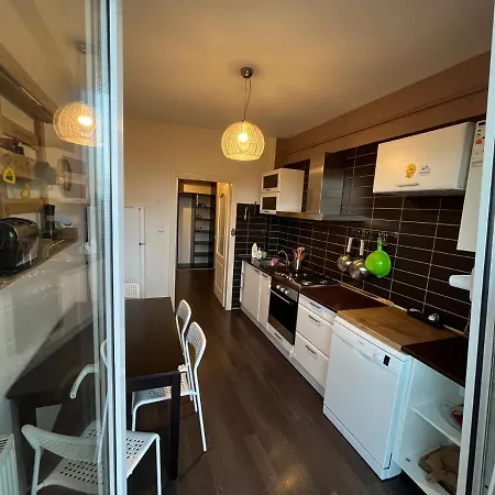 Apartament 5 *